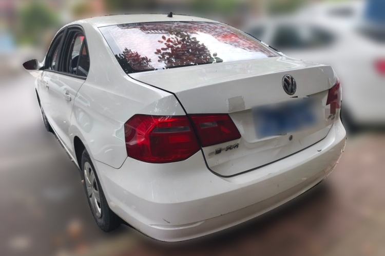 Used Volkswagen Jetta 2015 Value Edition 1.6L Manual Fashionable Style Rear Left 45 Deg