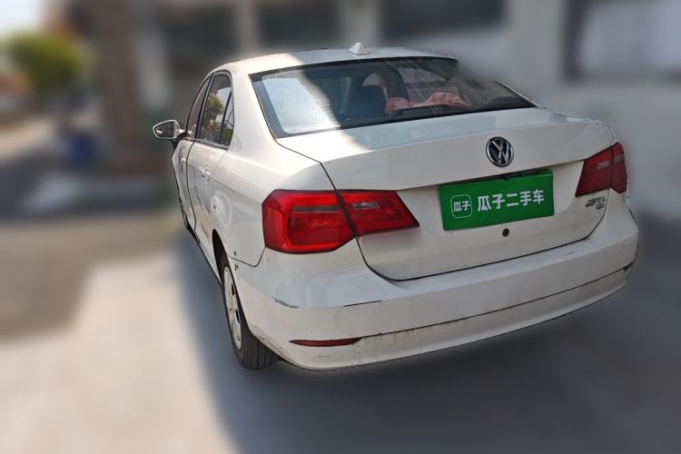 Used Volkswagen Jetta 2015 1.6L Manual Fashion Edition Rear Left 45 Deg