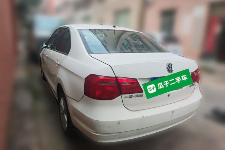 Used Volkswagen Jetta 2015 1.6L Manual Comfort Model Rear Left 45 Deg