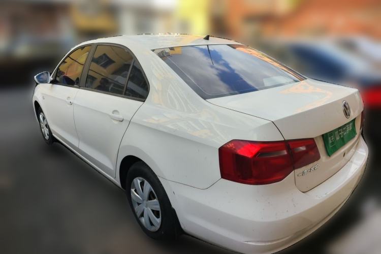 Used Volkswagen Jetta 2015 Value Edition 1.6L Manual Fashionable Style Rear Left 45 Deg