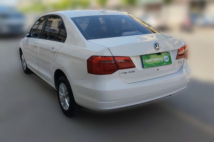 Used Volkswagen Jetta 2015 Value Edition 1.6L Manual Fashionable Style Rear Left 45 Deg