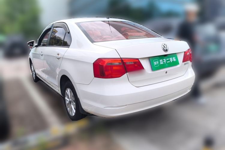 Used Volkswagen Jetta 2015 Value Edition 1.6L Manual Fashionable Style Rear Left 45 Deg