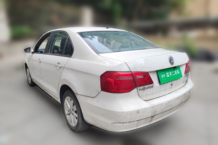 Used Volkswagen Jetta 2015 Value Edition 1.6L Automatic Comfort Version Rear Left 45 Deg