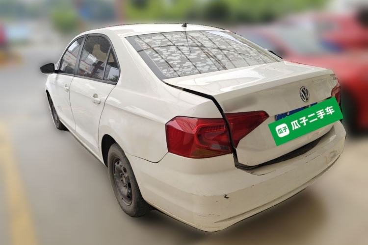 Used Volkswagen Jetta 2015 1.6L Manual Fashion Edition Rear Left 45 Deg