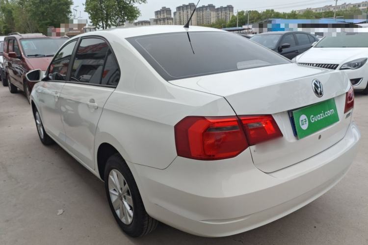 Used Volkswagen Jetta 2015 Value Edition 1.6L Manual Fashionable Style Rear Left 45 Deg
