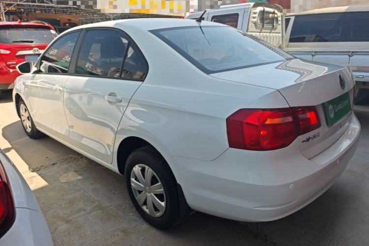 Used Volkswagen Jetta 2015 Value Edition 1.6L Manual Fashionable Style Rear Left 45 Deg