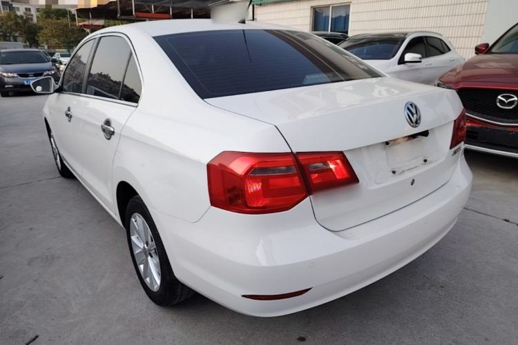 Used Volkswagen Jetta 2015 1.6L Manual Comfort Model Rear Left 45 Deg