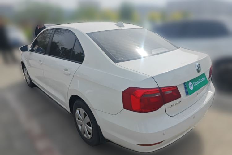 Used Volkswagen Jetta 2015 Value Edition 1.6L Manual Fashionable Style Rear Left 45 Deg
