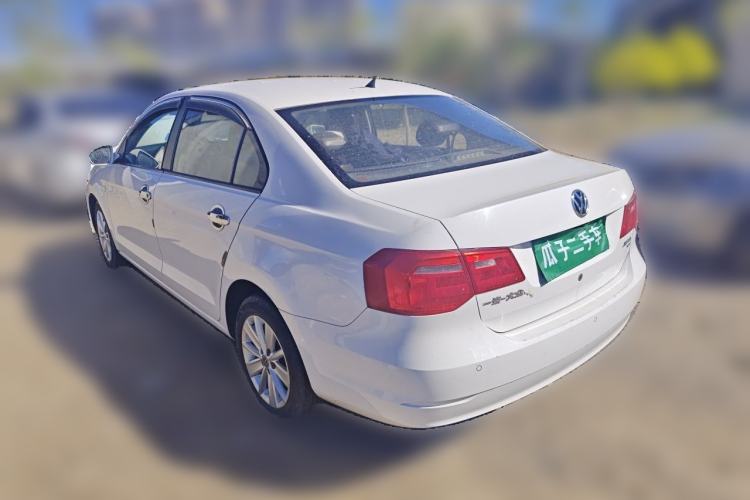 Used Volkswagen Jetta 2015 Value Edition 1.6L Automatic Comfort Version Rear Left 45 Deg