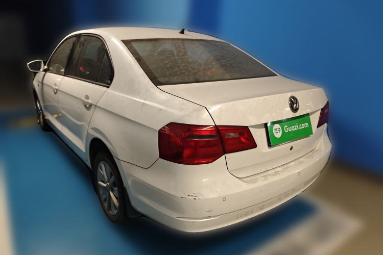 Used Volkswagen Jetta 2015 1.4L Manual Comfort Model Rear Left 45 Deg