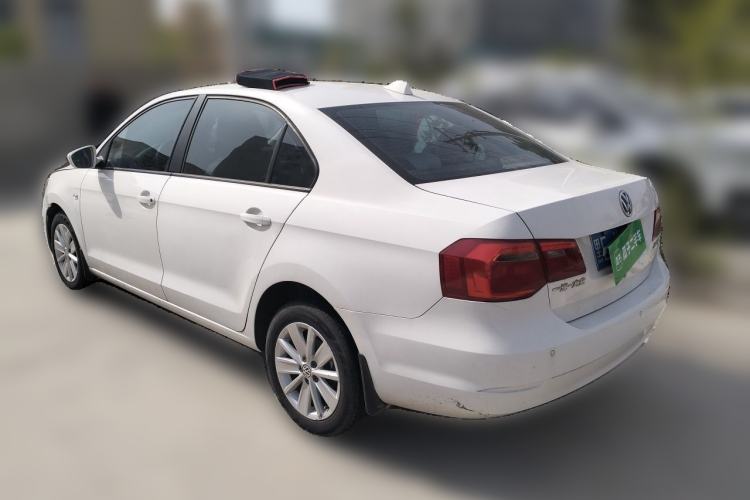 Used Volkswagen Jetta 2015 Value Edition 1.6L Automatic Comfort Version Rear Left 45 Deg