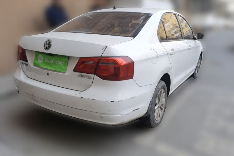 Used Volkswagen Jetta 2015 Value Edition 1.6L Manual Fashionable Style Rear Left 45 Deg