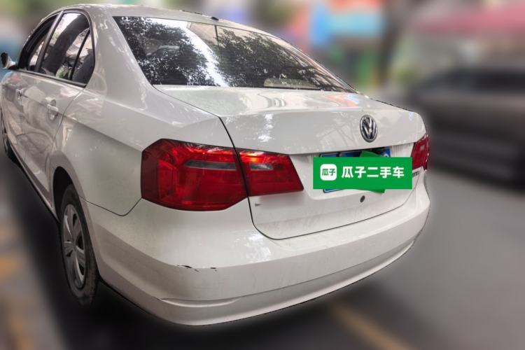 Used Volkswagen Jetta 2015 Value Edition 1.6L Manual Fashionable Style Rear Left 45 Deg