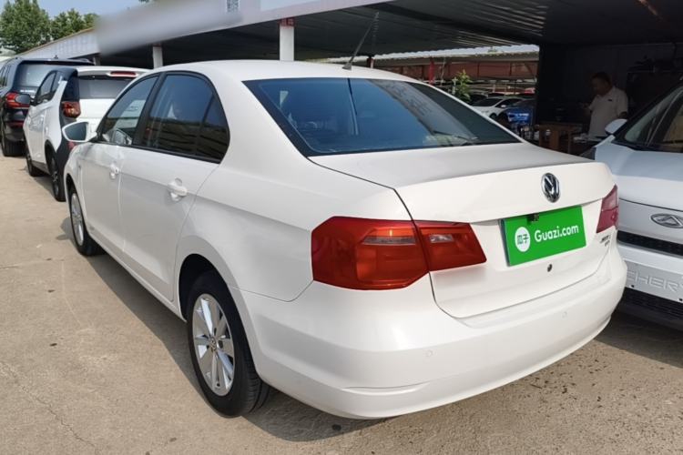 Used Volkswagen Jetta 2015 Value Edition 1.6L Automatic Comfort Version Rear Left 45 Deg