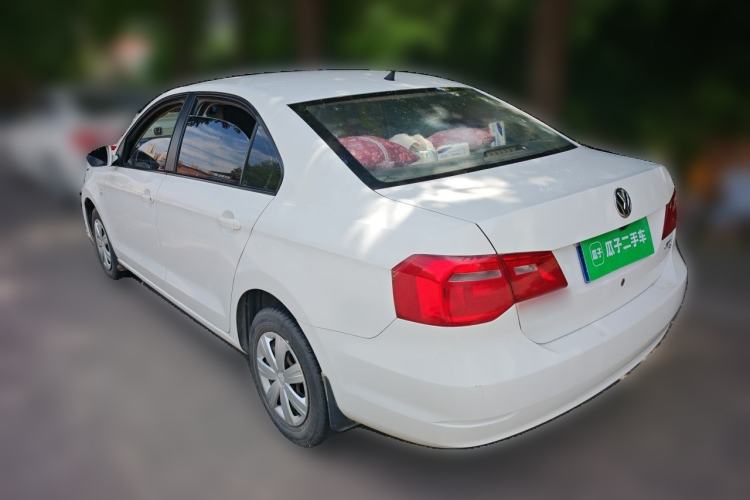 Used Volkswagen Jetta 2015 Value Edition 1.6L Manual Fashionable Style Rear Left 45 Deg