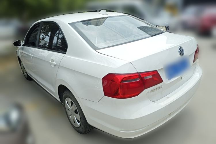 Used Volkswagen Jetta 2015 1.6L Manual Fashion Edition Rear Left 45 Deg
