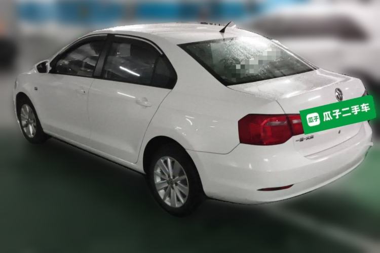 Used Volkswagen Jetta 2015 Value Edition 1.6L Automatic Comfort Version Rear Left 45 Deg
