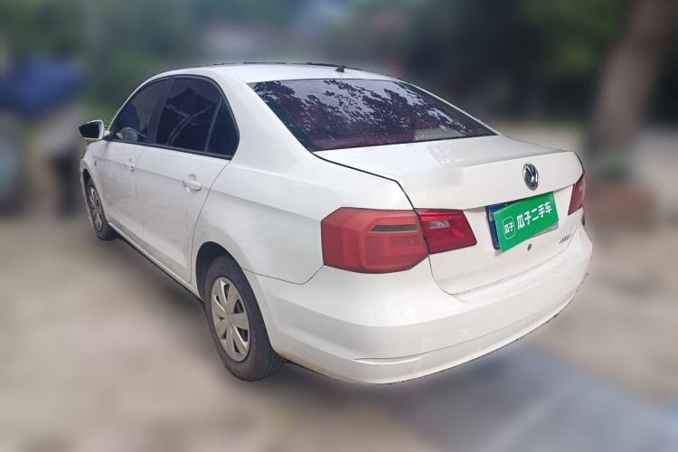 Used Volkswagen Jetta 2015 Zhuihui Edition 1.4L Manual Fashion Model Rear Left 45 Deg