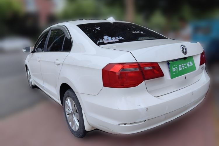 Used Volkswagen Jetta 2015 Value Edition 1.6L Automatic Comfort Version Rear Left 45 Deg