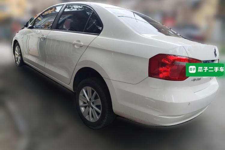 Used Volkswagen Jetta 2015 1.6L Manual Comfort Model Rear Left 45 Deg
