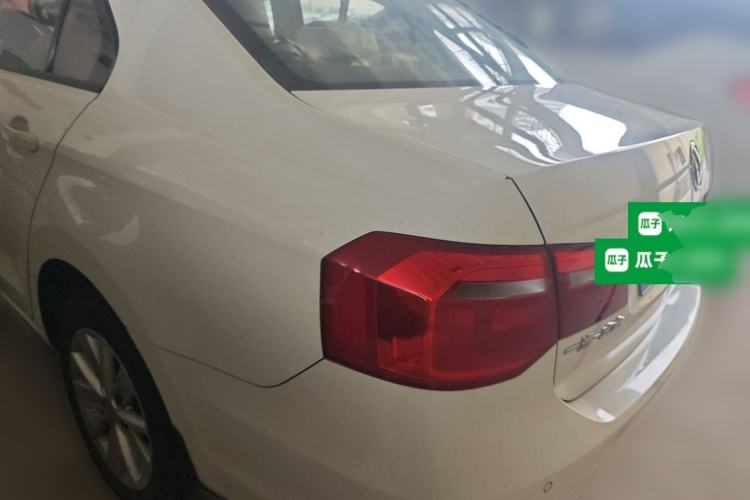 Used Volkswagen Jetta 2015 1.6L Manual Comfort Model Rear Left 45 Deg