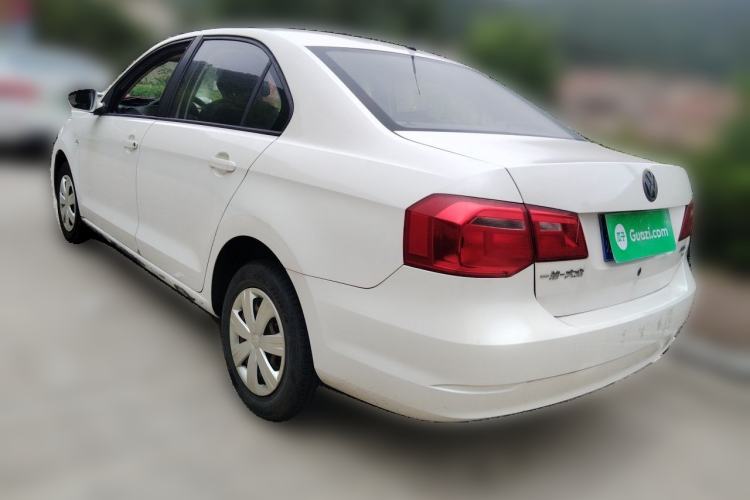 Used Volkswagen Jetta 2015 Value Edition 1.6L Manual Fashionable Style Rear Left 45 Deg