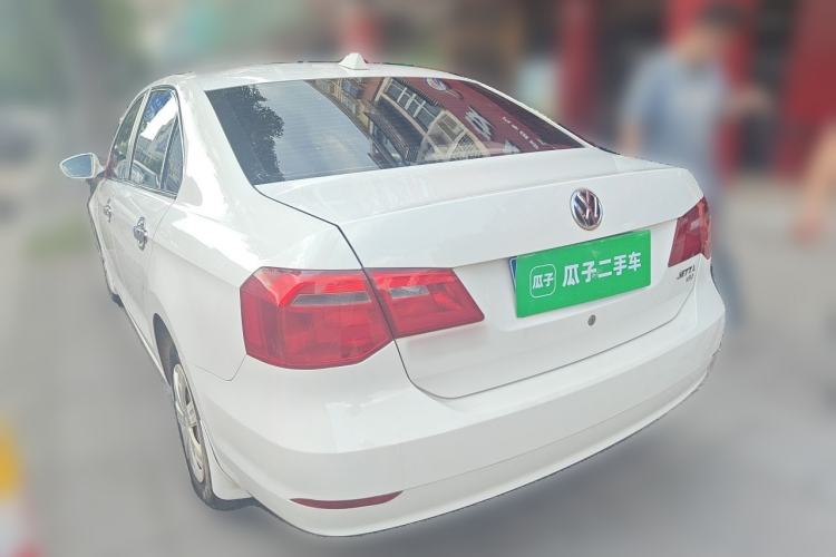 Used Volkswagen Jetta 2015 Value Edition 1.6L Manual Fashionable Style Rear Left 45 Deg