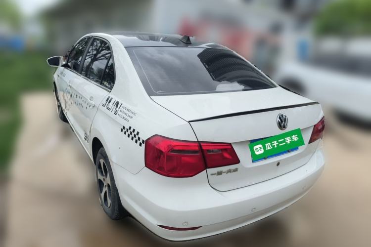 Used Volkswagen Jetta 2015 Zhuihui Edition 1.4L Manual Fashion Model Rear Left 45 Deg