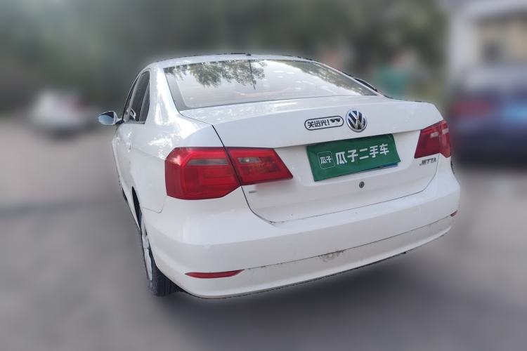 Used Volkswagen Jetta 2015 1.6L Manual Fashion Edition Rear Left 45 Deg