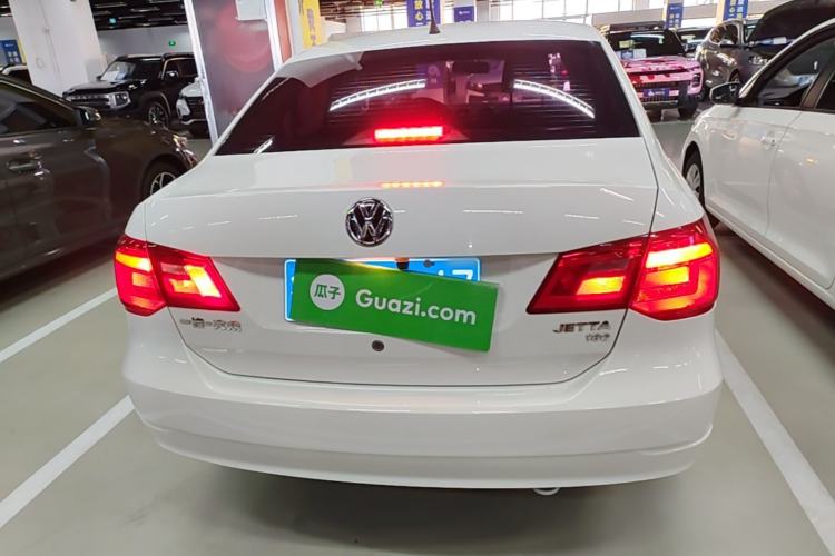 Used Volkswagen Jetta 2015 Value Edition 1.6L Manual Fashionable Style Rear