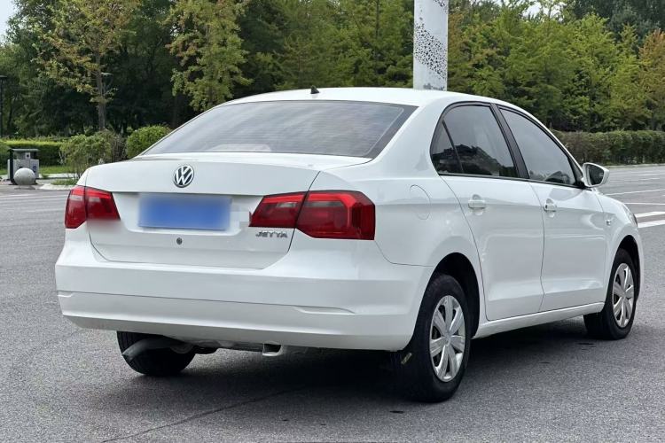 Used Volkswagen Jetta 2015 1.4L Manual Fashion Model Rear Right 45 Deg