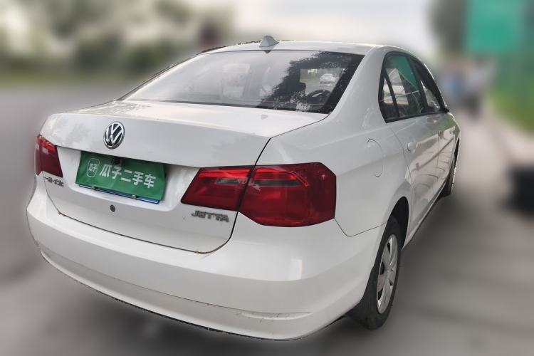 Used Volkswagen Jetta 2015 1.6L Manual Fashion Edition Rear Right 45 Deg