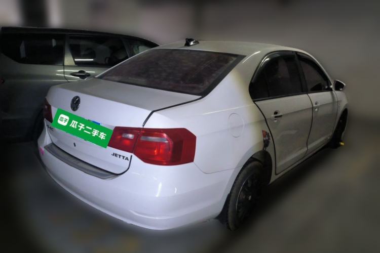 Used Volkswagen Jetta 2015 Zhuihui Edition 1.4L Manual Fashion Model Rear Right 45 Deg