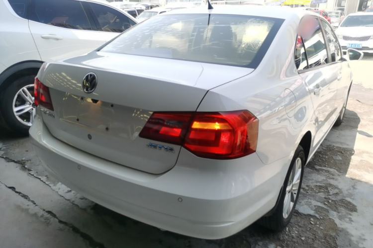 Used Volkswagen Jetta 2015 1.6L Manual Comfort Model Rear Right 45 Deg