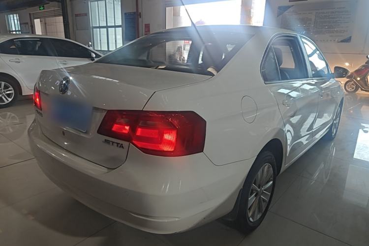 Used Volkswagen Jetta 2015 1.6L Automatic Comfort Model Rear Right 45 Deg