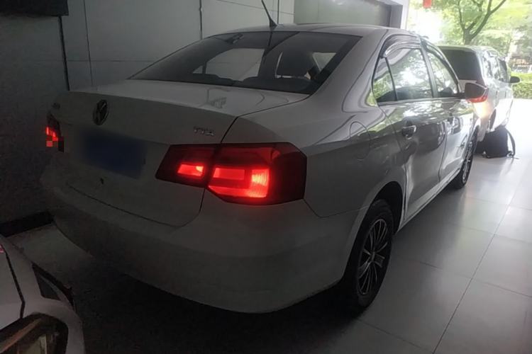 Used Volkswagen Jetta 2015 Value Edition 1.6L Automatic Fashion Version Rear Right 45 Deg