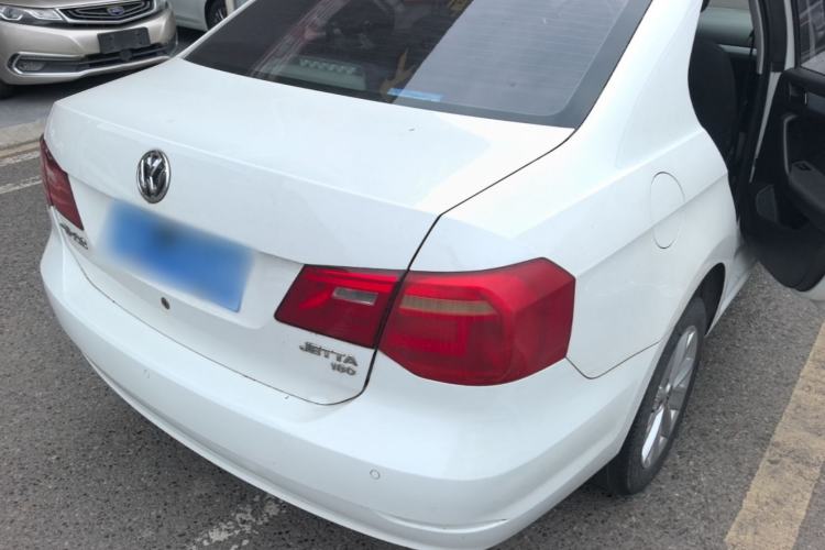 Used Volkswagen Jetta 2015 Value Edition 1.6L Automatic Comfort Version Rear Right 45 Deg