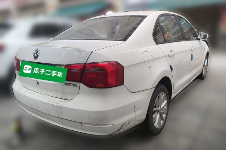 Used Volkswagen Jetta 2015 Value Edition 1.6L Manual Fashionable Style Rear Right 45 Deg