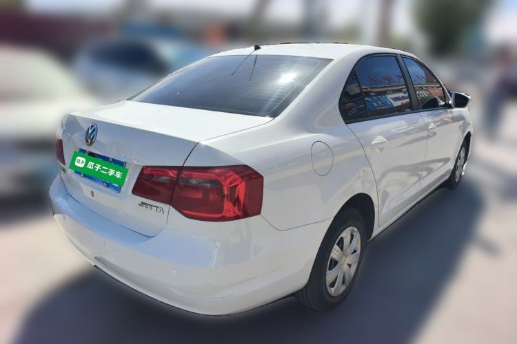 Used Volkswagen Jetta 2015 Value Edition 1.6L Manual Fashionable Style Rear Right 45 Deg
