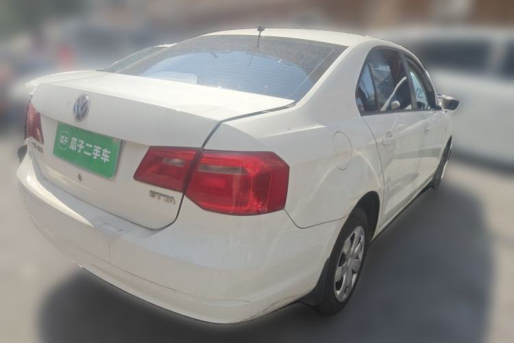 Used Volkswagen Jetta 2015 1.6L Manual Fashion Edition Rear Right 45 Deg