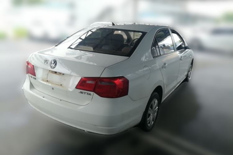 Used Volkswagen Jetta 2015 Value Edition 1.6L Manual Fashionable Style Rear Right 45 Deg