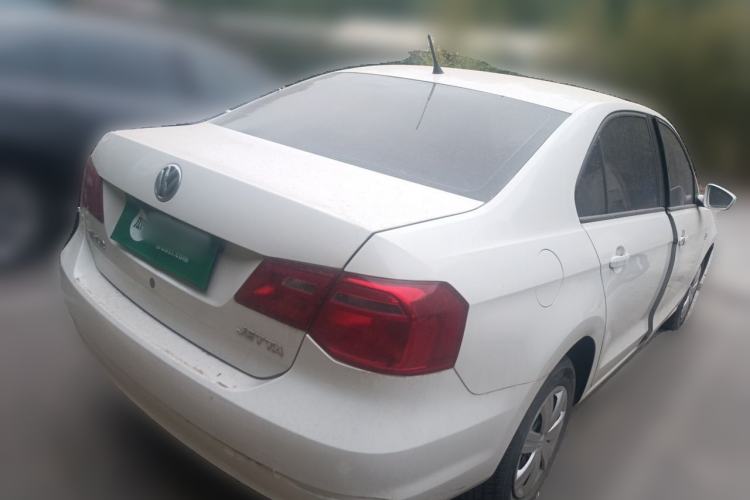 Used Volkswagen Jetta 2015 1.6L Manual Fashion Edition Rear Right 45 Deg