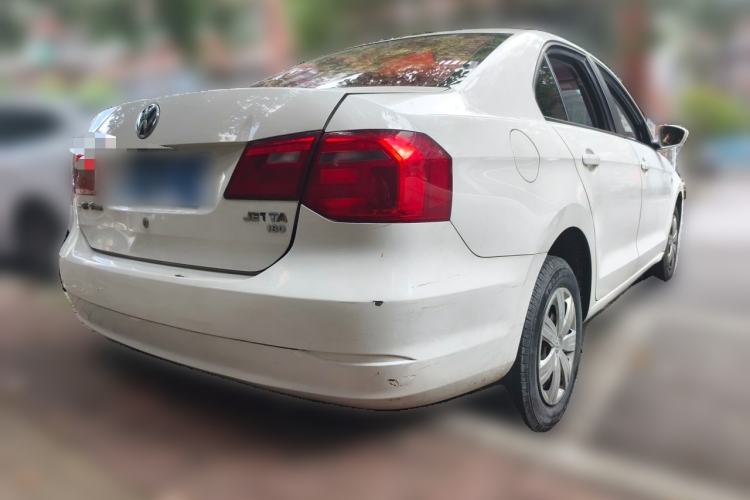 Used Volkswagen Jetta 2015 Value Edition 1.6L Manual Fashionable Style Rear Right 45 Deg