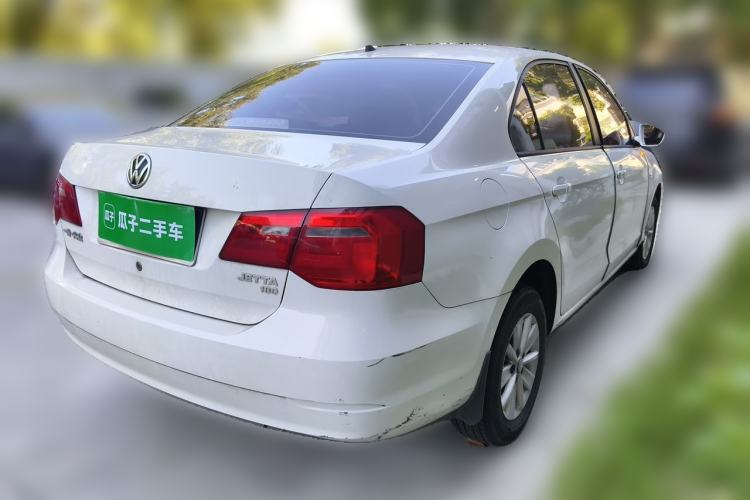Used Volkswagen Jetta 2015 1.6L Manual Fashion Edition Rear Right 45 Deg