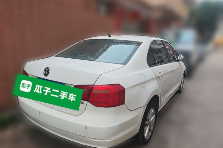 Used Volkswagen Jetta 2015 1.6L Manual Comfort Model Rear Right 45 Deg