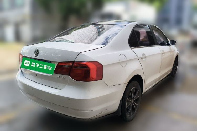 Used Volkswagen Jetta 2015 Value Edition 1.6L Automatic Comfort Version Rear Right 45 Deg