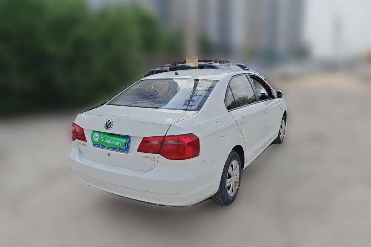 Used Volkswagen Jetta 2015 Value Edition 1.6L Manual Fashionable Style Rear Right 45 Deg