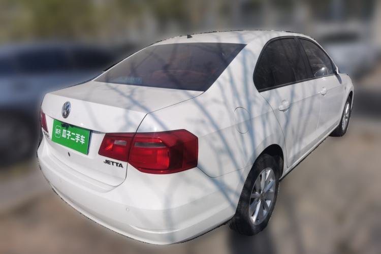 Used Volkswagen Jetta 2015 Value Edition 1.6L Automatic Comfort Version Rear Right 45 Deg