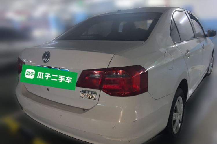 Used Volkswagen Jetta 2015 1.6L Manual Fashion Edition Rear Right 45 Deg