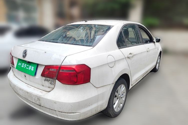 Used Volkswagen Jetta 2015 Value Edition 1.6L Automatic Comfort Version Rear Right 45 Deg